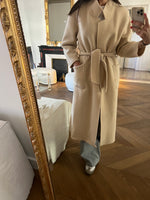 Charger l&#39;image dans la galerie, Ba&amp;sh - Manteau long beige ceinturé
