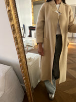 Charger l&#39;image dans la galerie, Ba&amp;sh - Manteau long beige ceinturé
