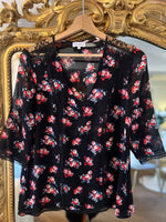 Charger l&#39;image dans la galerie, Blouse Claudie pierlot à fleurs transparence
