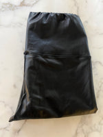 Charger l'image dans la galerie, Lucie Gabossi - AllSaints Short simili cuir
