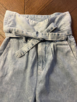 Charger l'image dans la galerie, Lucie Gabossi - Recc Pantalon jean fluide ceinturé
