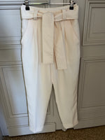 Charger l'image dans la galerie, Ba&amp;sh - Pantalon blanc à pinces
