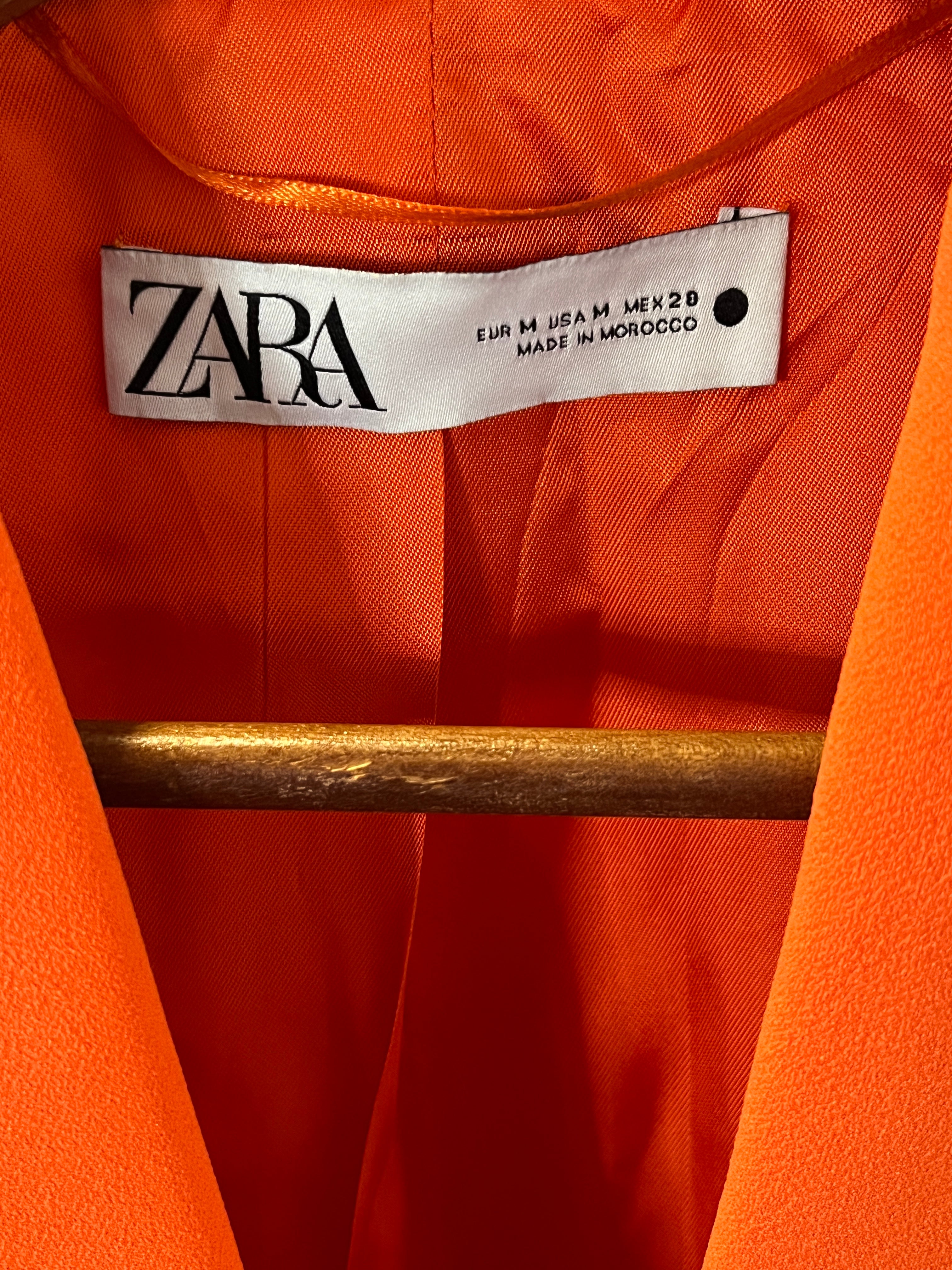 Marine Lorphelin Blazer Zara orange