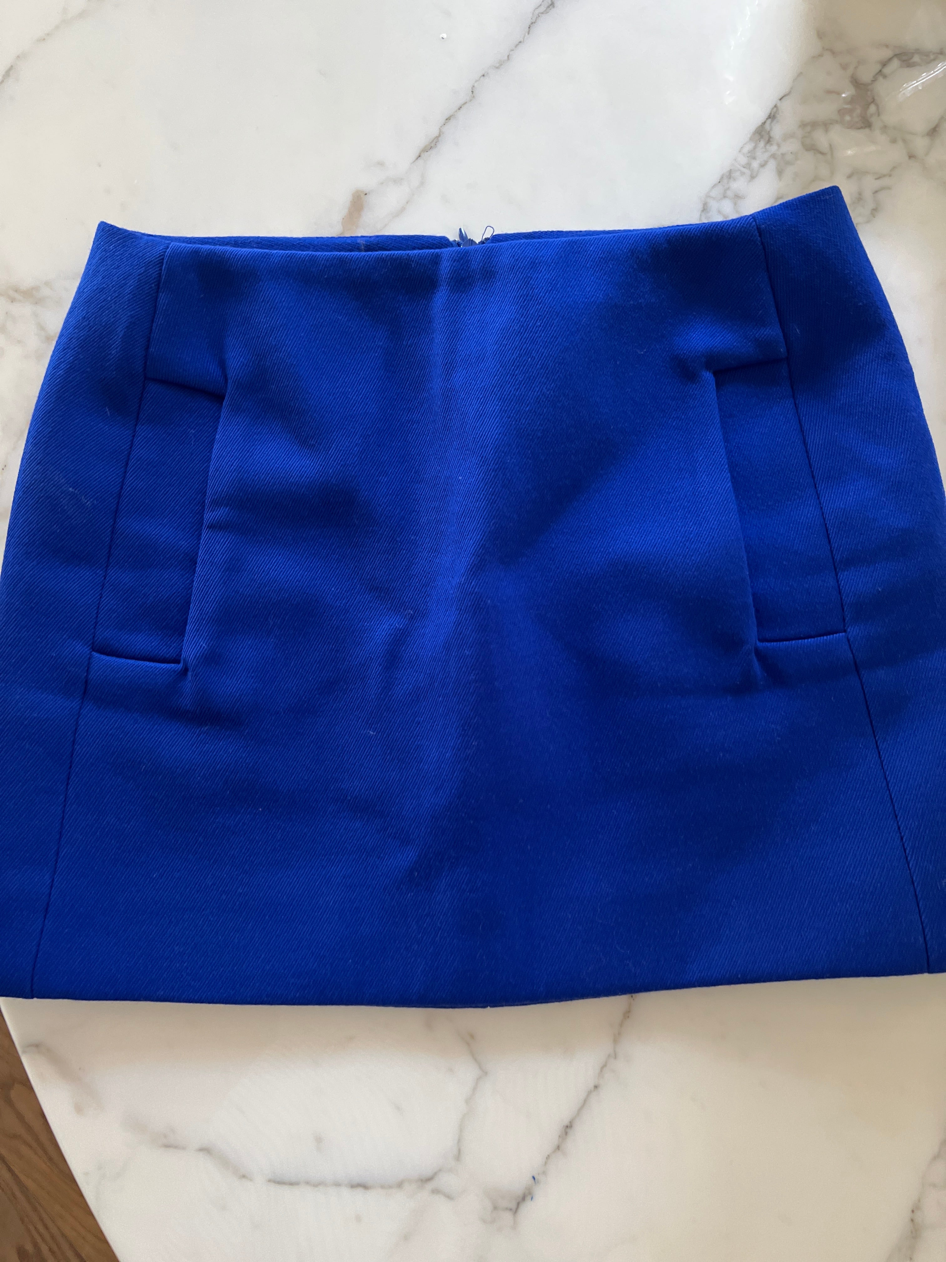 Jupe Maje courte bleu électrique