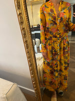Charger l'image dans la galerie, Robe longue jaune liseré doré
