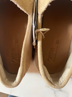 Charger l'image dans la galerie, Lucie Gabossi - Zara moccassins enfant beige T.35
