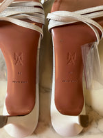 Charger l'image dans la galerie, Lucie Gabossi - Amina Muaddi Sandales Blanches
