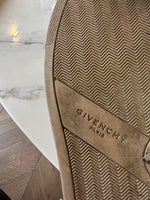 Charger l'image dans la galerie, Lucie Gabossi - Givenchy Sneakers loup en cuir noir Pointure 40
