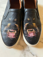 Charger l'image dans la galerie, Lucie Gabossi - Givenchy Sneakers loup en cuir noir Pointure 40
