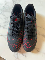 Charger l'image dans la galerie, Lucie Gabossi - Adidas baskets à foot
