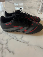 Charger l'image dans la galerie, Lucie Gabossi - Adidas baskets à foot
