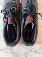 Charger l'image dans la galerie, Lucie Gabossi - Adidas baskets à foot
