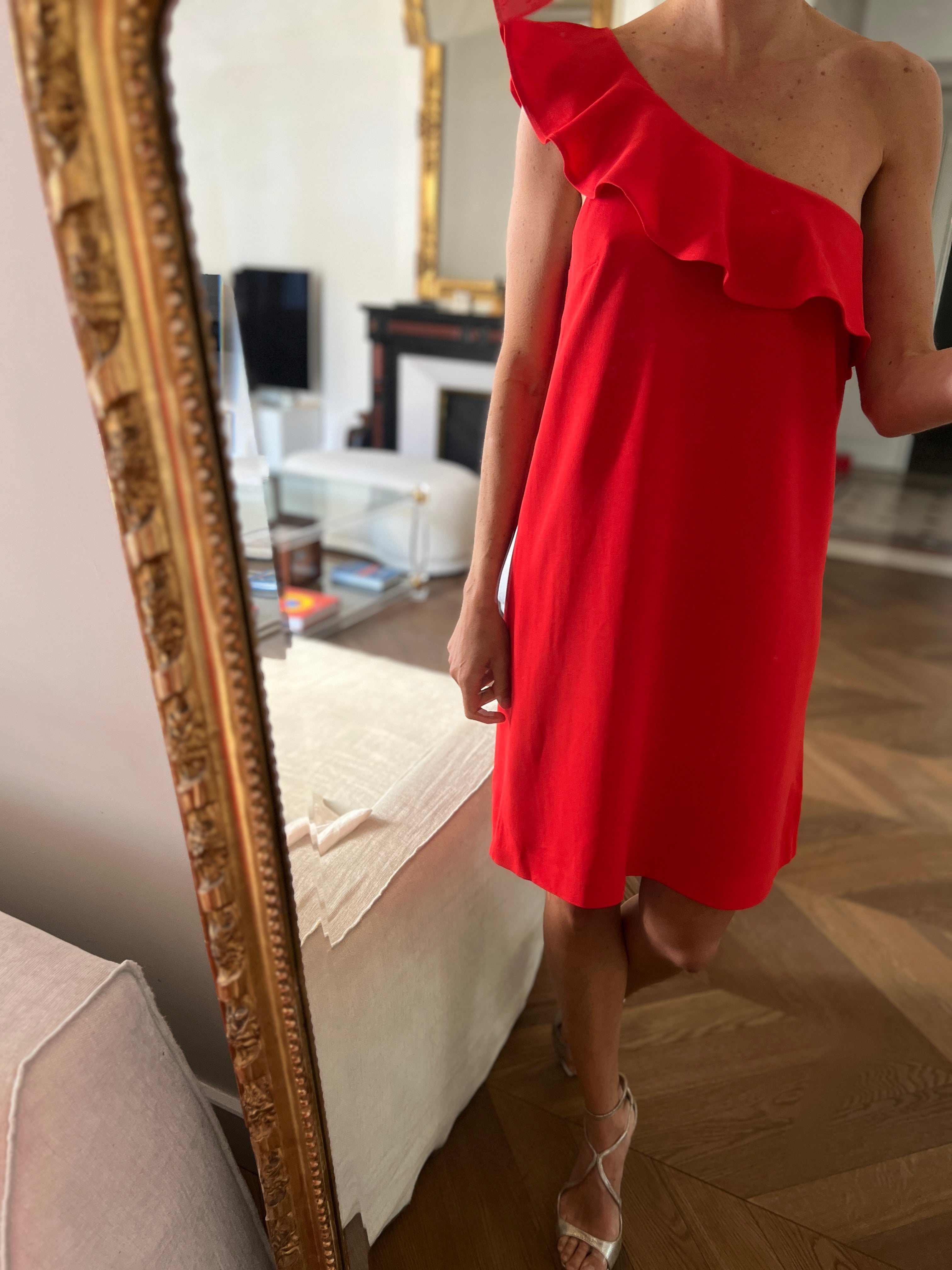 Robe Sézane rouge épaule dénudée