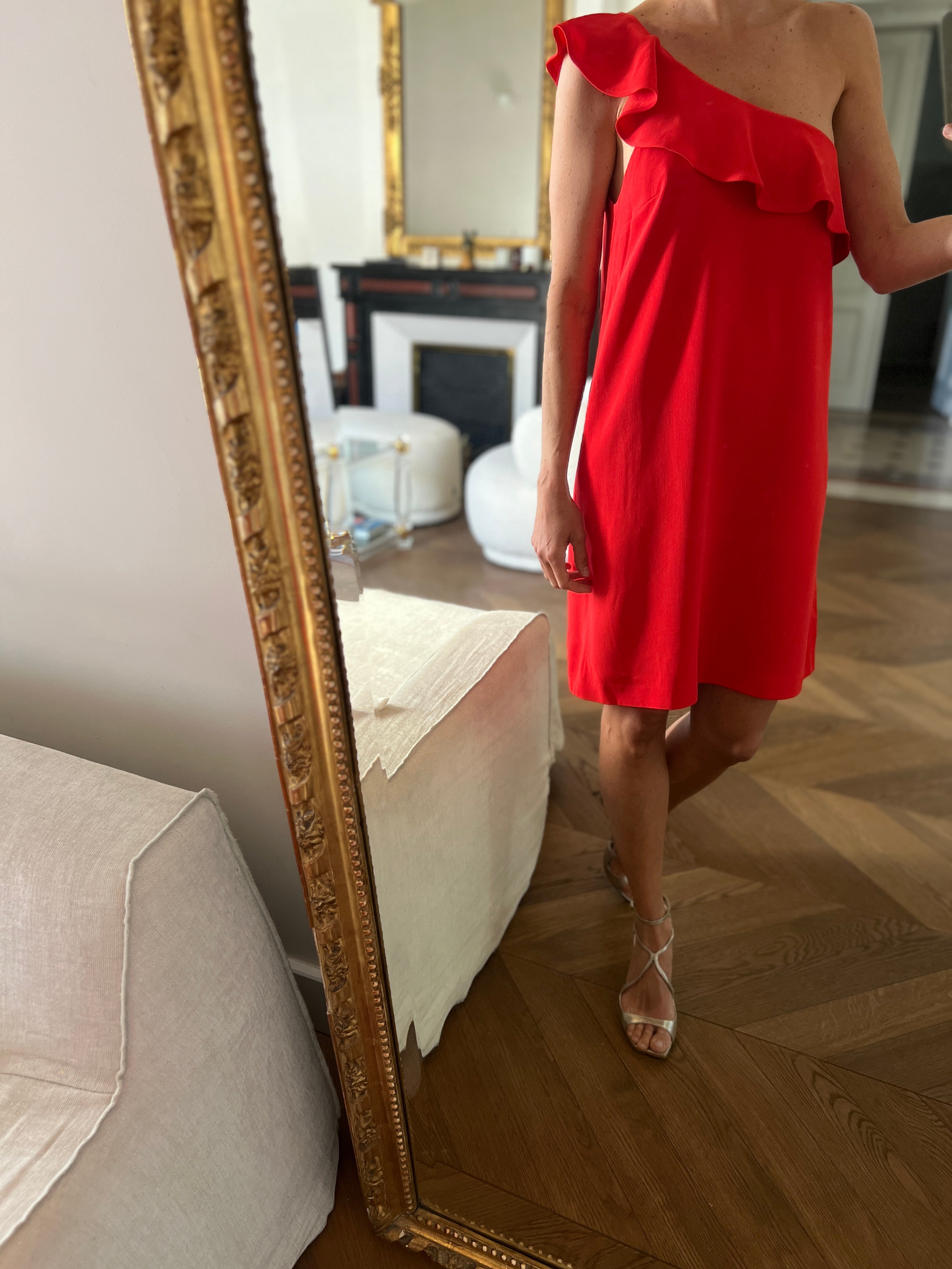 Robe Sézane rouge épaule dénudée