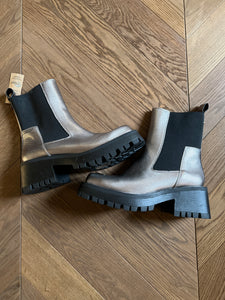 Malika Menard Bottines Steve Madden argentées