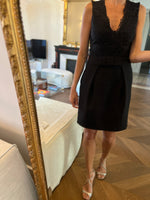 Charger l&#39;image dans la galerie, Robe Claudie Pierlot haut en dentelle noire et noeud
