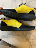 Charger l'image dans la galerie, Lucie Gabossi - Nike Baskets bleu marine et jaune fluo Pointure 41
