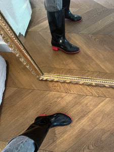 Bottes de pluie Chanel noir et rose