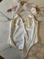 Charger l'image dans la galerie, Lucie Gobassi - Simone Pérèle Body symphanie blanc satiné Neuf T1
