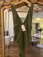 Charger l'image dans la galerie, Lucie Gabossi - Chichi Castelango Paris Maillot de bain une pièce kaki Rosalie Neuf
