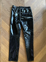 Charger l&#39;image dans la galerie, Malika Menard Pantalon verni H&amp;M
