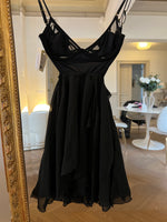 Charger l'image dans la galerie, Lucie Gobassi - God Save Queens Nuisette noire
