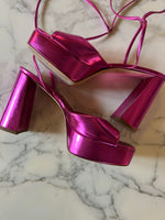 Charger l'image dans la galerie, Flora Coquerel - BV Sandales à talons rose metallisé P.40
