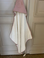Charger l'image dans la galerie, 10 Novembre - 10 Novembre - Cape de bain Rose Neuve Sacha T.U
