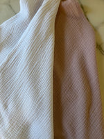 Charger l'image dans la galerie, 10 Novembre - Lot de 2 langes Charlie rose Neuf
