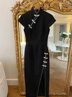 Charger l'image dans la galerie, Flora Coquerel - Saulee Robe Neuve noire Irissa perles T.36
