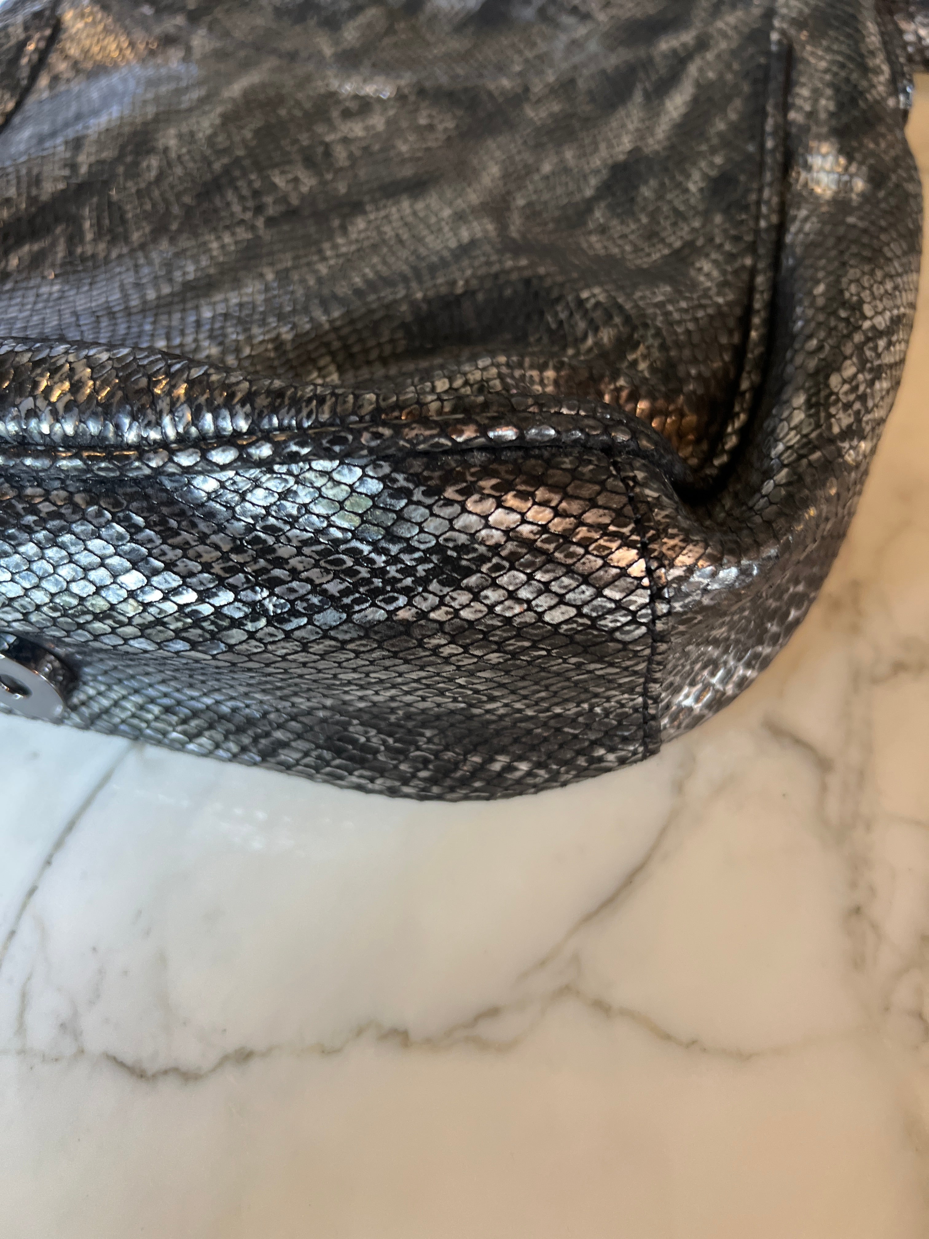 Marine Lorphelin Sac besace IKKS effet serpent