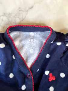 Pyjama en velour bleu à pois blanc avec détails rouges 9 mois