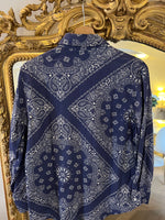 Charger l'image dans la galerie, Tajine Banane - Chemise d'allaitement bleu bandana T.XS
