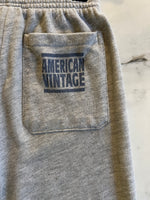 Charger l'image dans la galerie, Lucie Gabossi -American Vintage bas de jogging gris clair
