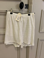 Charger l'image dans la galerie, Lucie Gabossi -Zara Short ecru lin T.4 ans
