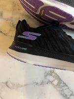 Charger l'image dans la galerie, Marine Lorphelin Baskets Skechers Go Run black
