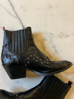 Charger l'image dans la galerie, Jade Leboeuf -Vanessa Wu Bottines noires à clous T.38
