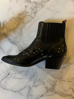 Charger l'image dans la galerie, Jade Leboeuf -Vanessa Wu Bottines noires à clous T.38
