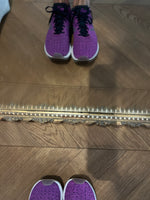 Charger l'image dans la galerie, Marine Lorphelin Baskets New Balance violette
