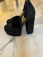 Charger l'image dans la galerie, Jade Leboeuf - Mango Sandales à talons noires
