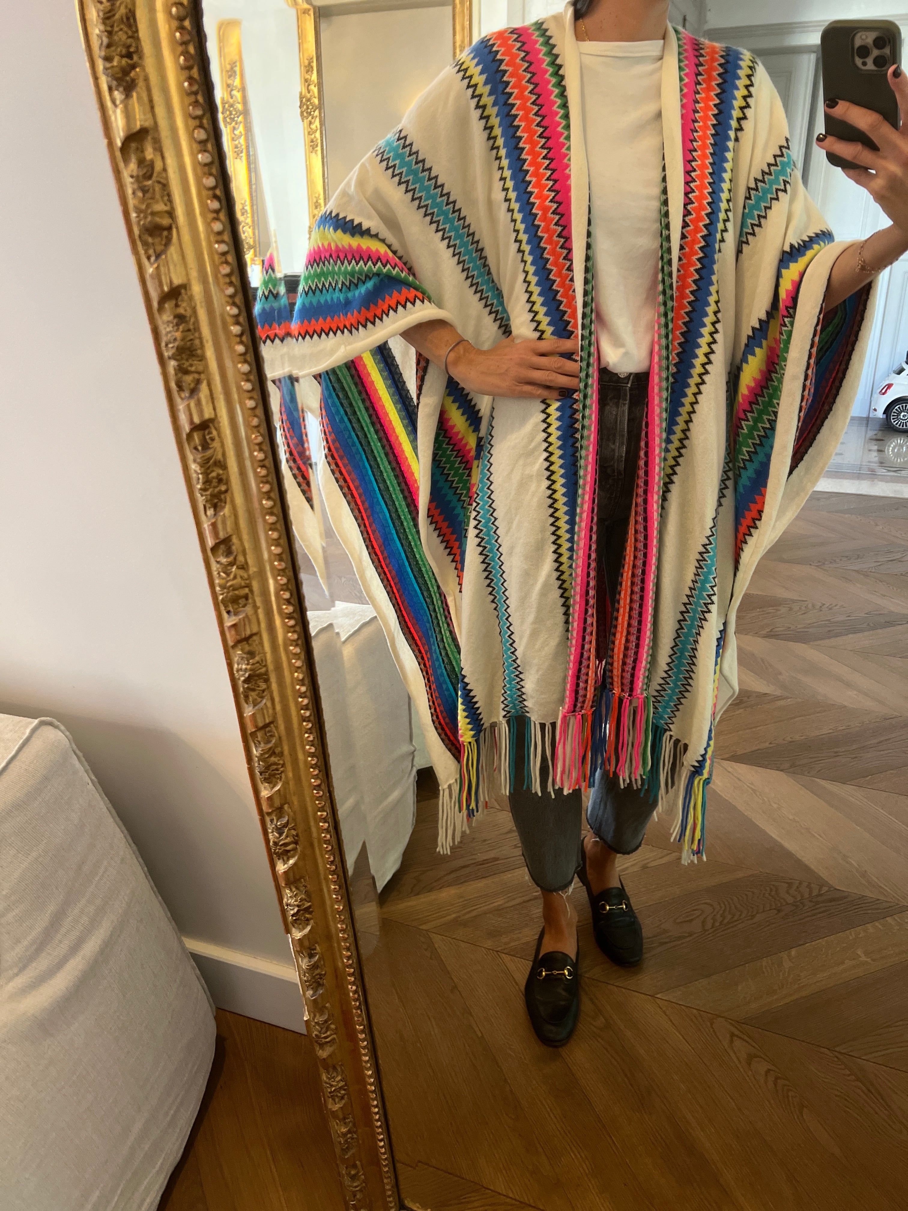 Malika Menard Poncho Kujten en cachemire