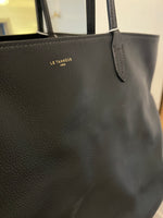 Charger l'image dans la galerie, Jade Leboeuf - LeTanneur Cabas noir cuir grainé
