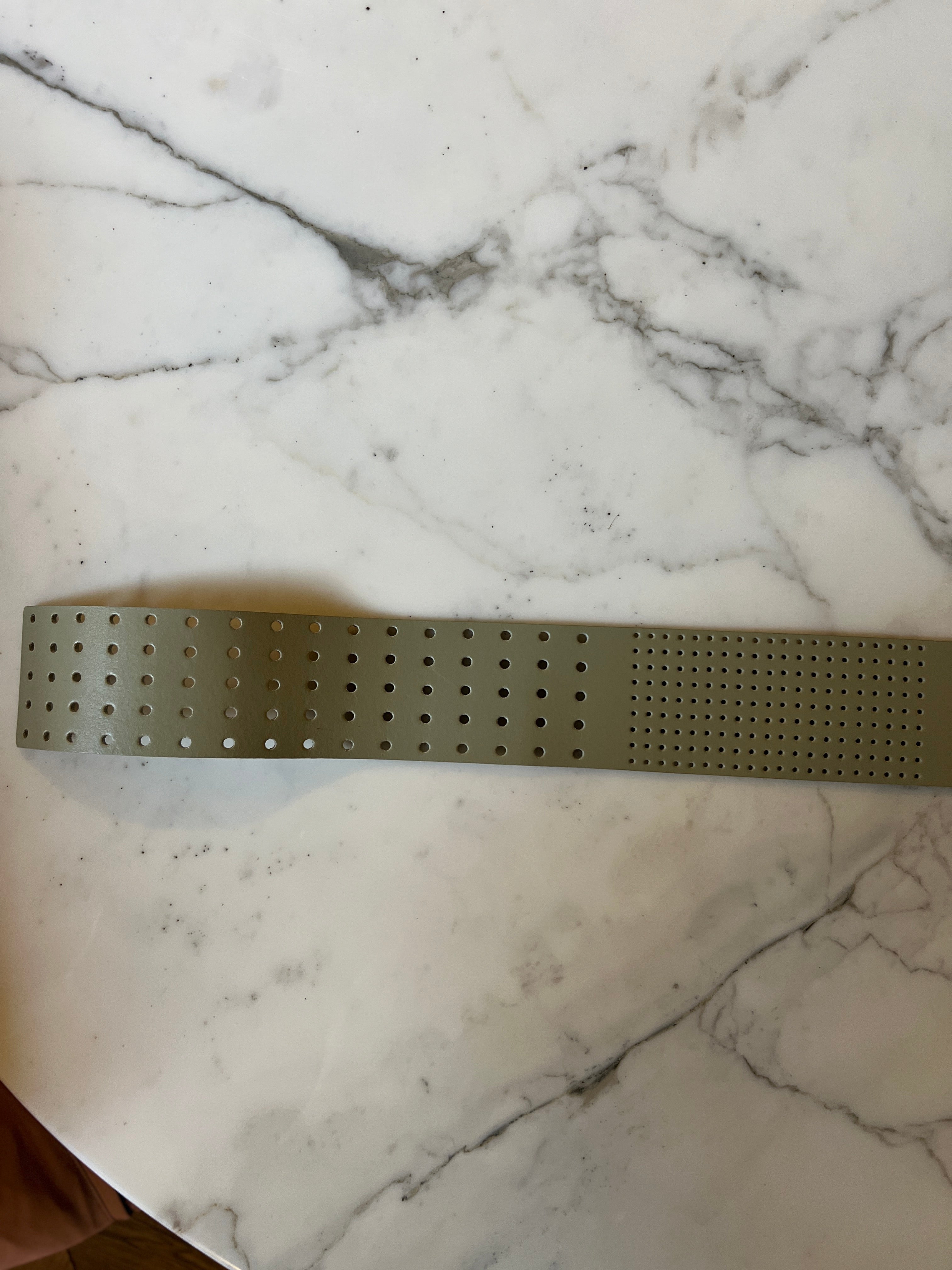 Marine Lorphelin Ceinture Benetton beige