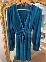 Charger l&#39;image dans la galerie, Marine Lorphelin Robe Zara bleu plissée
