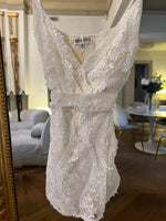Charger l'image dans la galerie, Lucie Gabossi - Sabo Luxe Combishort blanche de soirée à papilles
