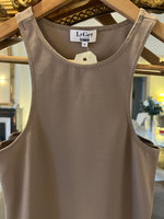Charger l'image dans la galerie, Marieandmood - LeGerbyLenaGercke Robe Beige col rond T.38
