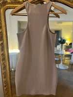 Charger l'image dans la galerie, Marieandmood - LeGerbyLenaGercke Robe Beige col rond T.38
