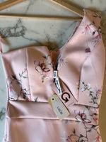 Charger l'image dans la galerie, Lucie Gabossi - WalG Robe Neuve rose longue à fleurs
