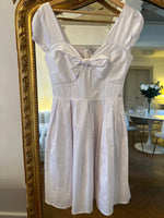 Charger l'image dans la galerie, Lucie Gabossi - Guess Robe blanche manches plissée
