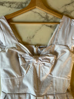 Charger l'image dans la galerie, Lucie Gabossi - Guess Robe blanche manches plissée
